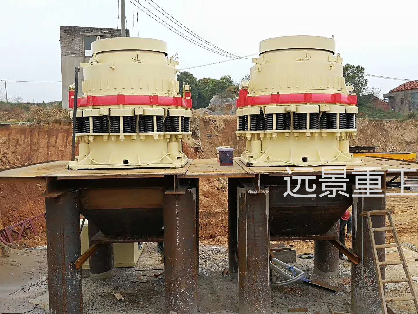 圓錐式破碎機(jī)2